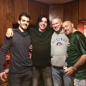 Meet your Posher, Sam